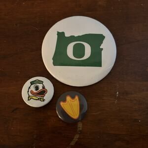 Vintage Oregon Ducks Pinback Button Lot of 3 UO Logo Duck Foot Oregon Map Design